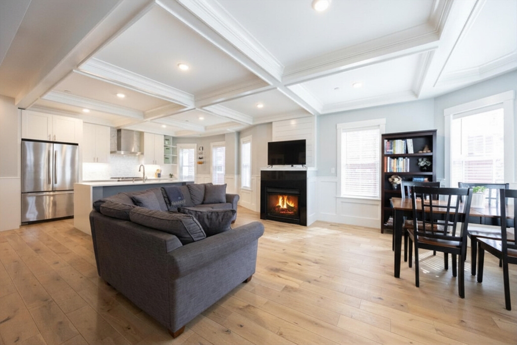 81 Conwell Ave #2, Somerville, MA Photo #17