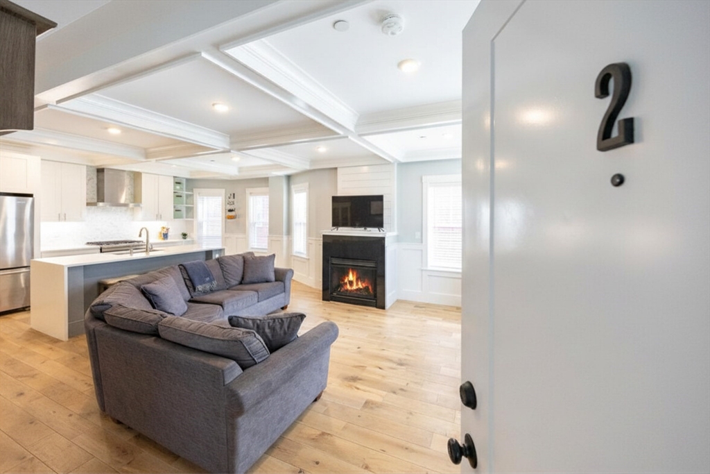 81 Conwell Ave 2