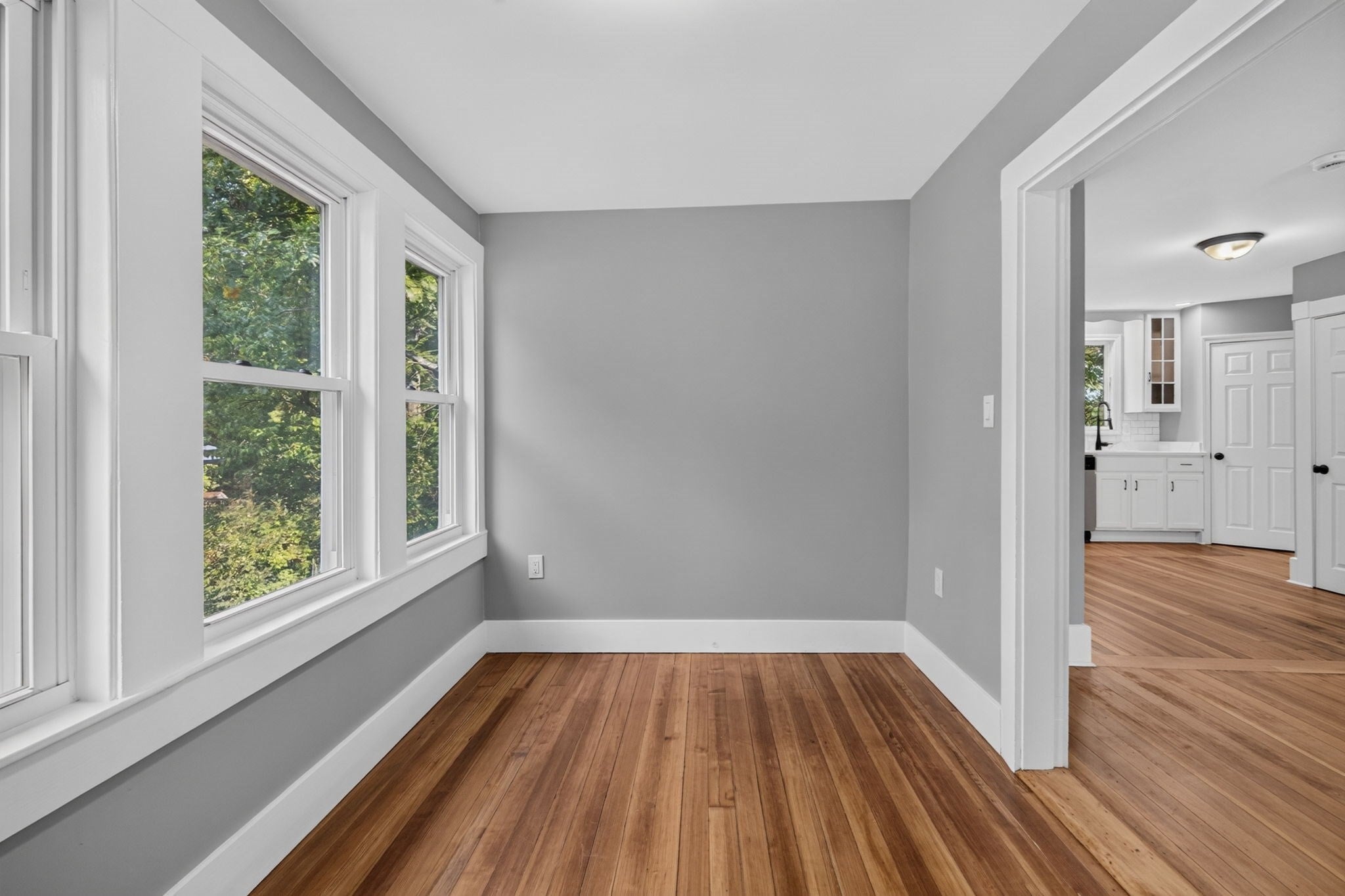 17 B St, Chelmsford, MA, 17 B St, Chelmsford, MA Photo #6