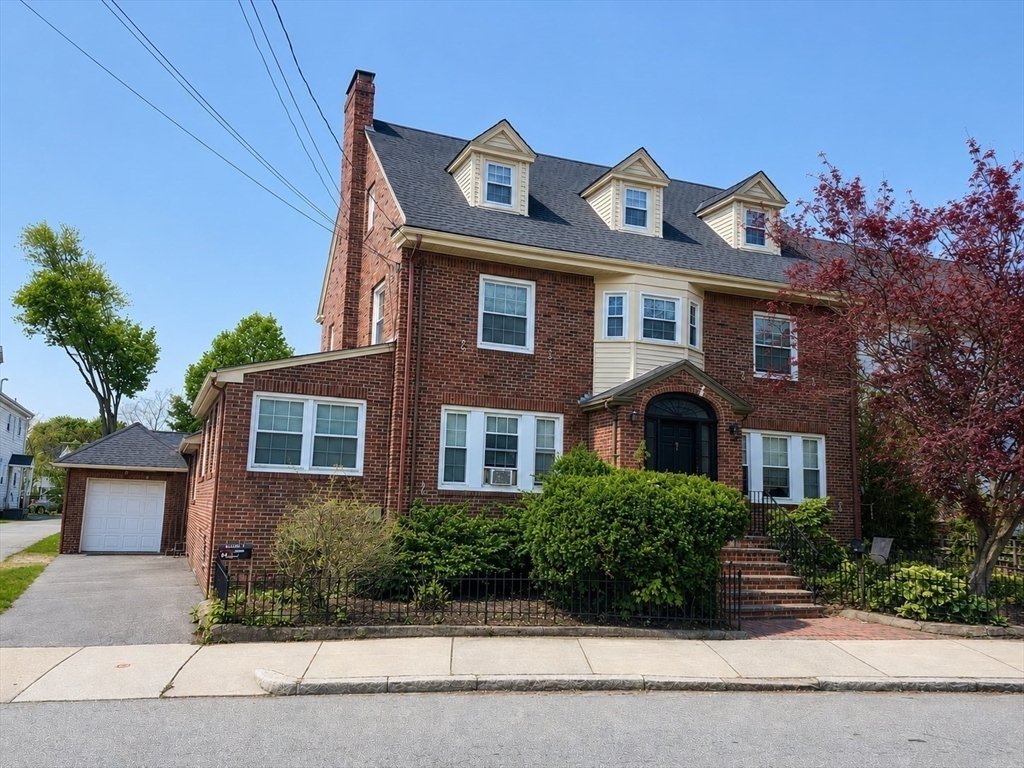 Click for 18 Pierce St #1, Malden, MA slideshow Click for 18 Pierce St #1, Malden, MA slideshow