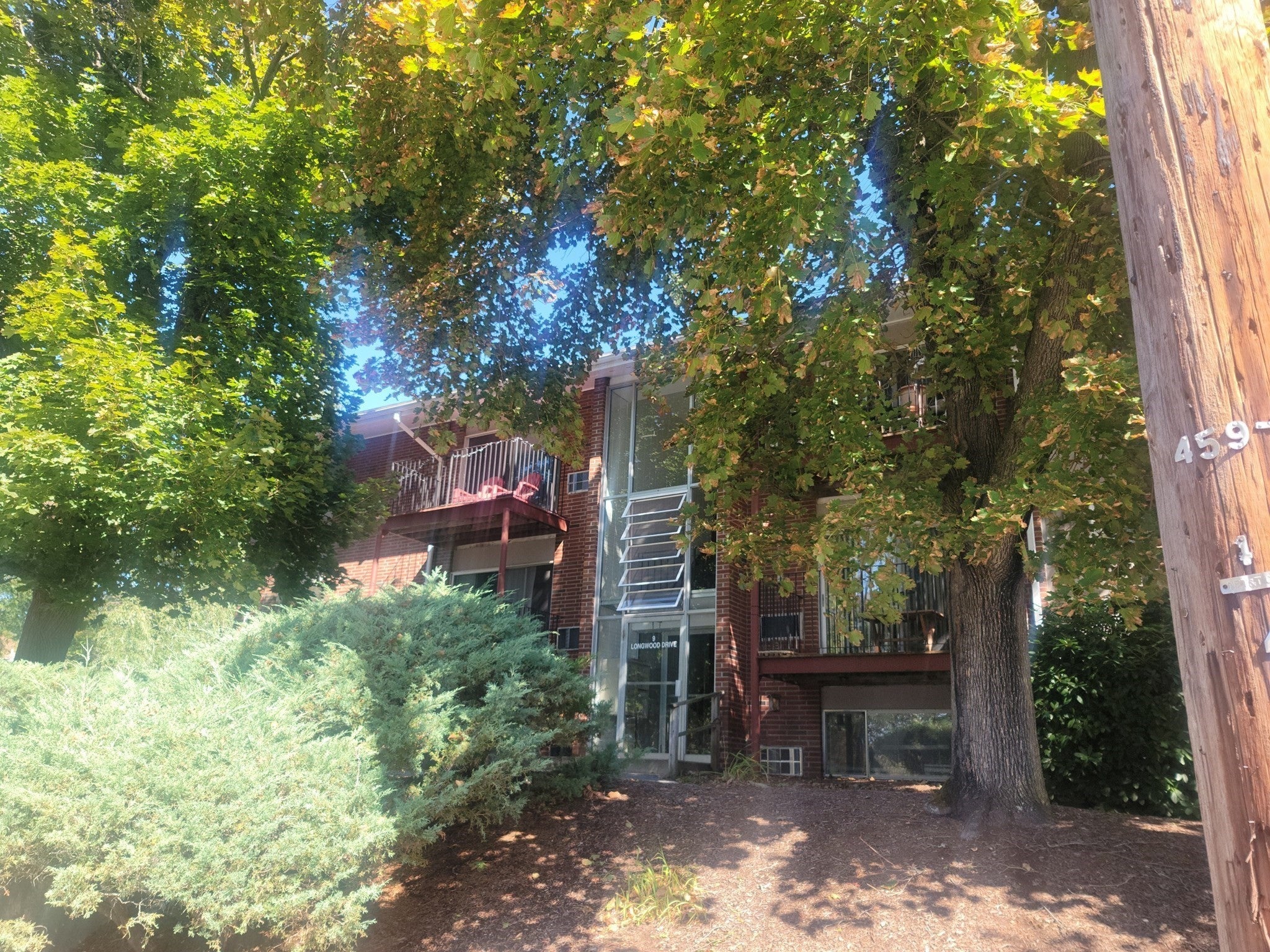 9 Longwood Dr 4