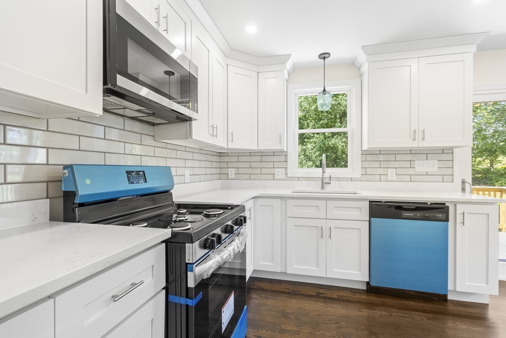105 Birchwood Dr