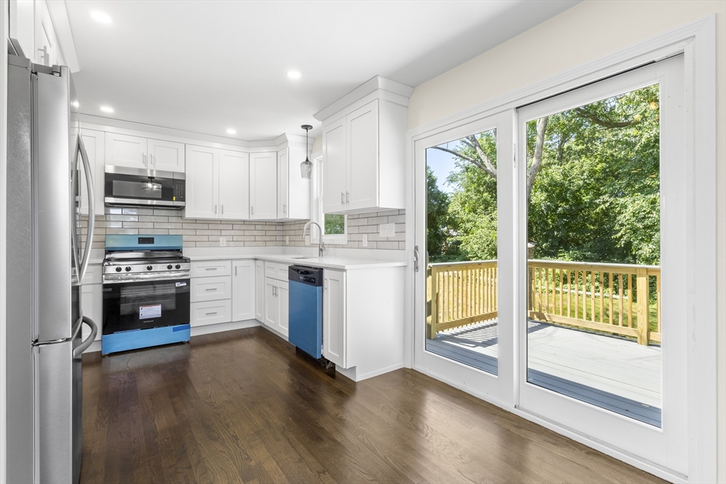 105 Birchwood Dr