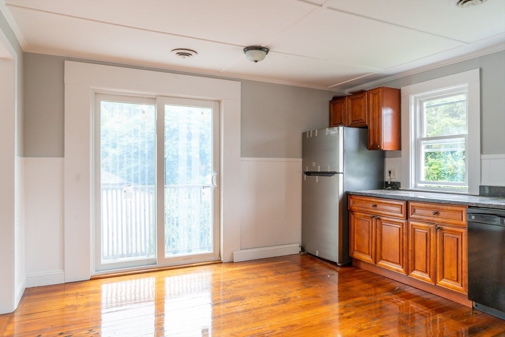 218 Standish Ave, Plymouth, MA Photo #5