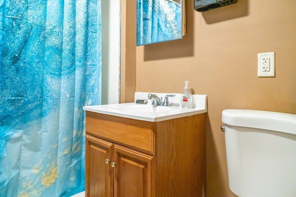 218 Standish Ave, Plymouth, MA Photo #16