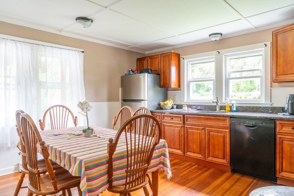 218 Standish Ave, Plymouth, MA Photo #17