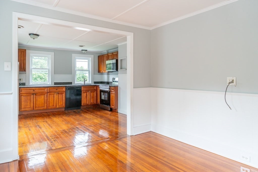 218 Standish Ave, Plymouth, MA Photo #8