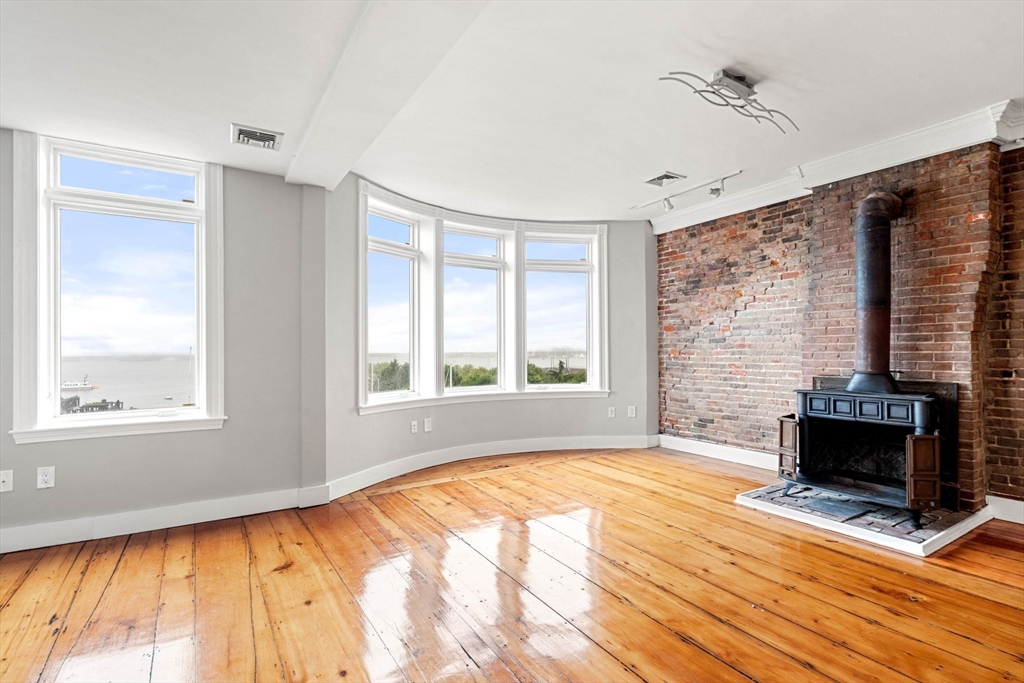 6 Brigham Street
