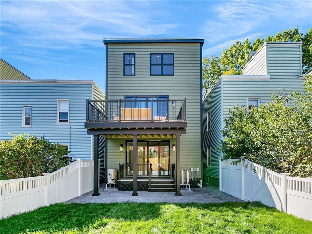 11 Palermo St