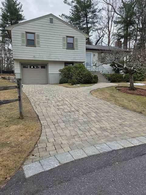 17 Maud Graham Circle Burlington MA 01803