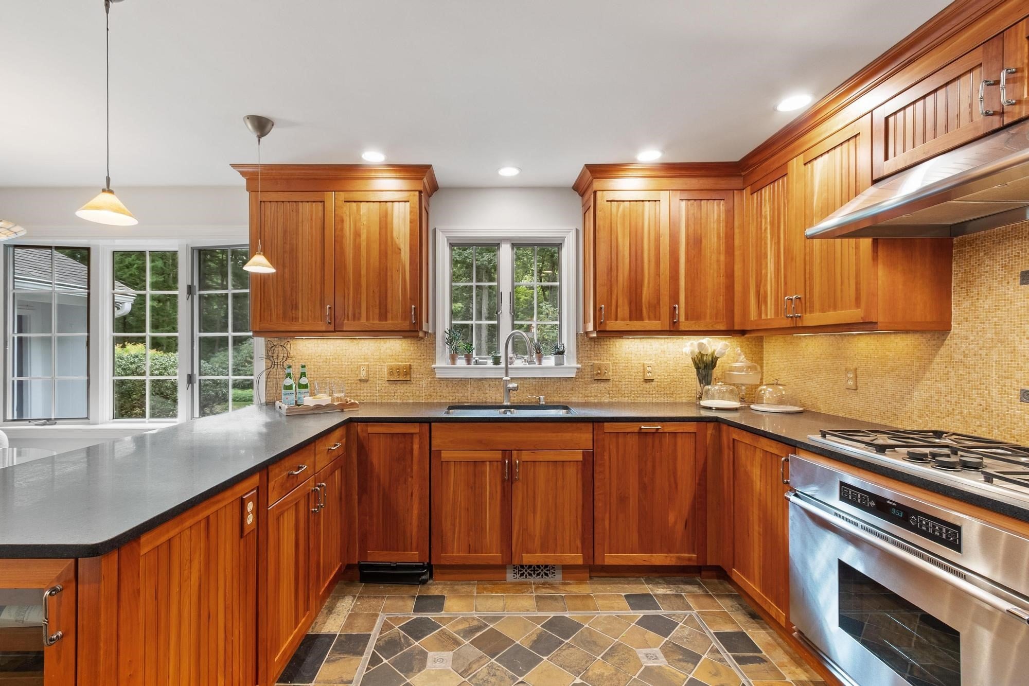 39 Rollingwood Ln, Concord, MA, 39 Rollingwood Ln, Concord, MA Photo #8