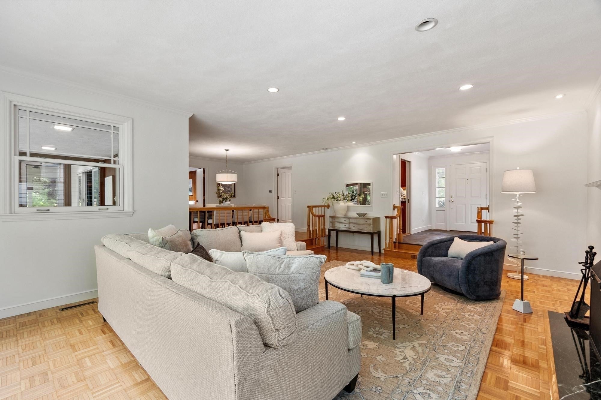39 Rollingwood Ln