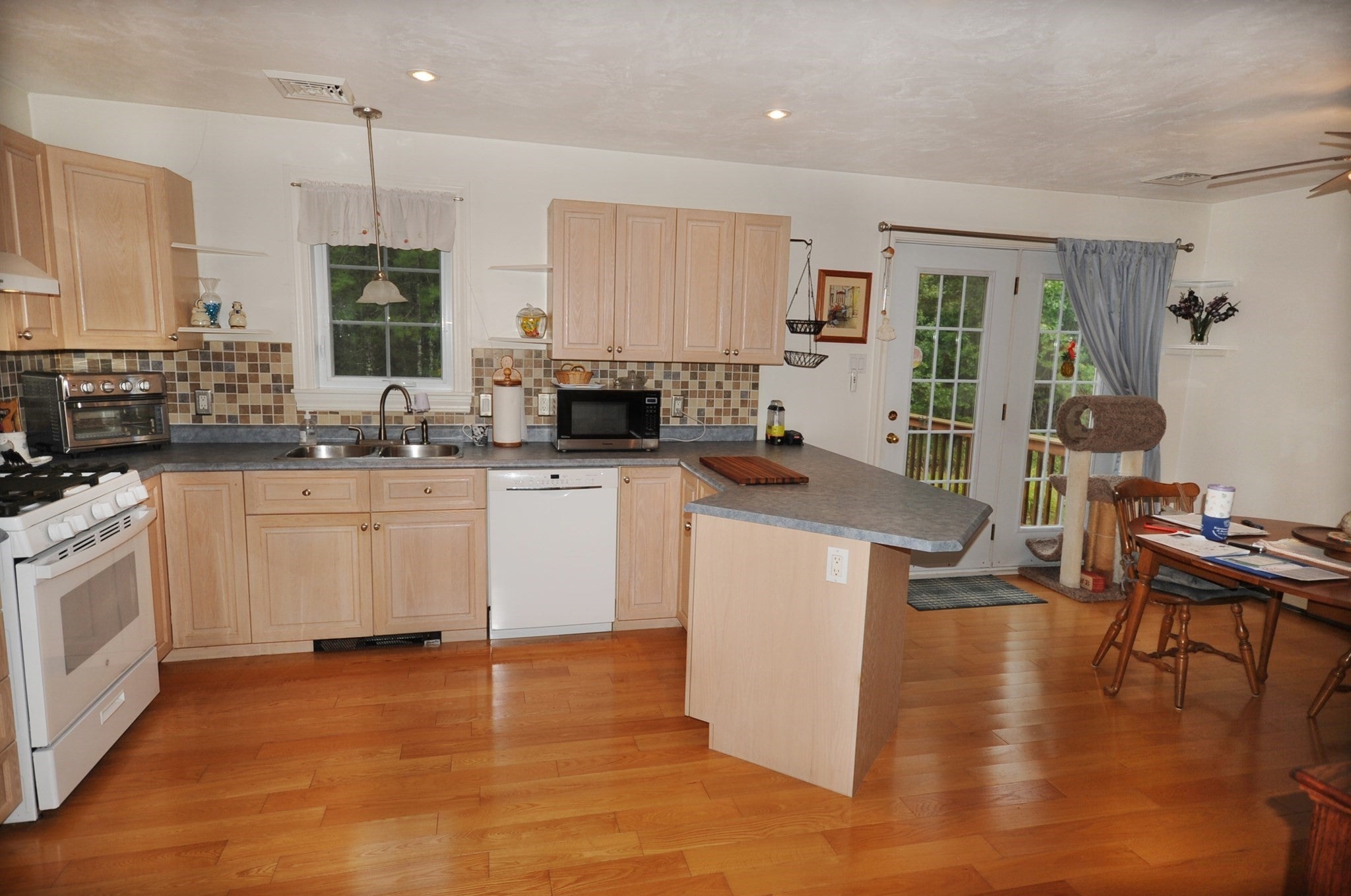 868 Main St, Wareham, MA Photo #4