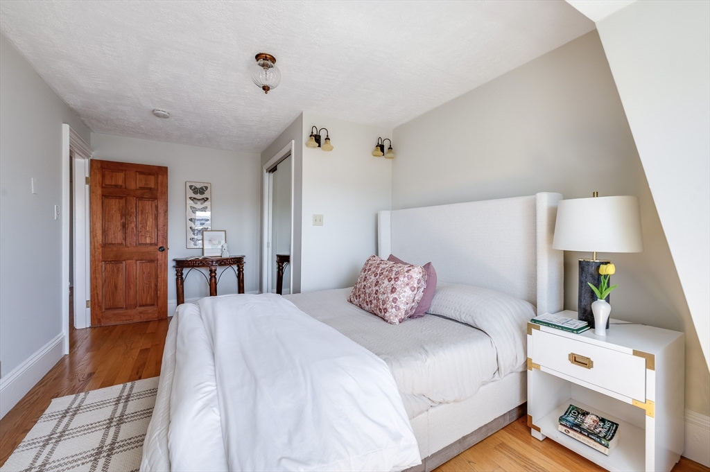 582 E 7th St, Boston, MA Photo #27