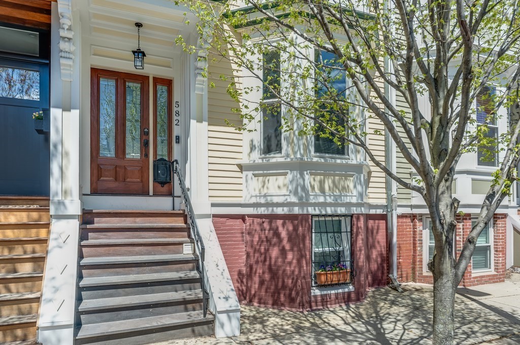 582 E 7th St, Boston, MA Photo #35