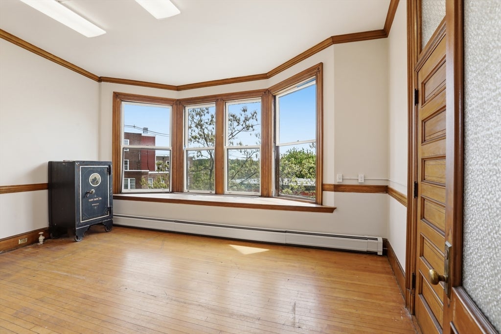 45 Main St 5