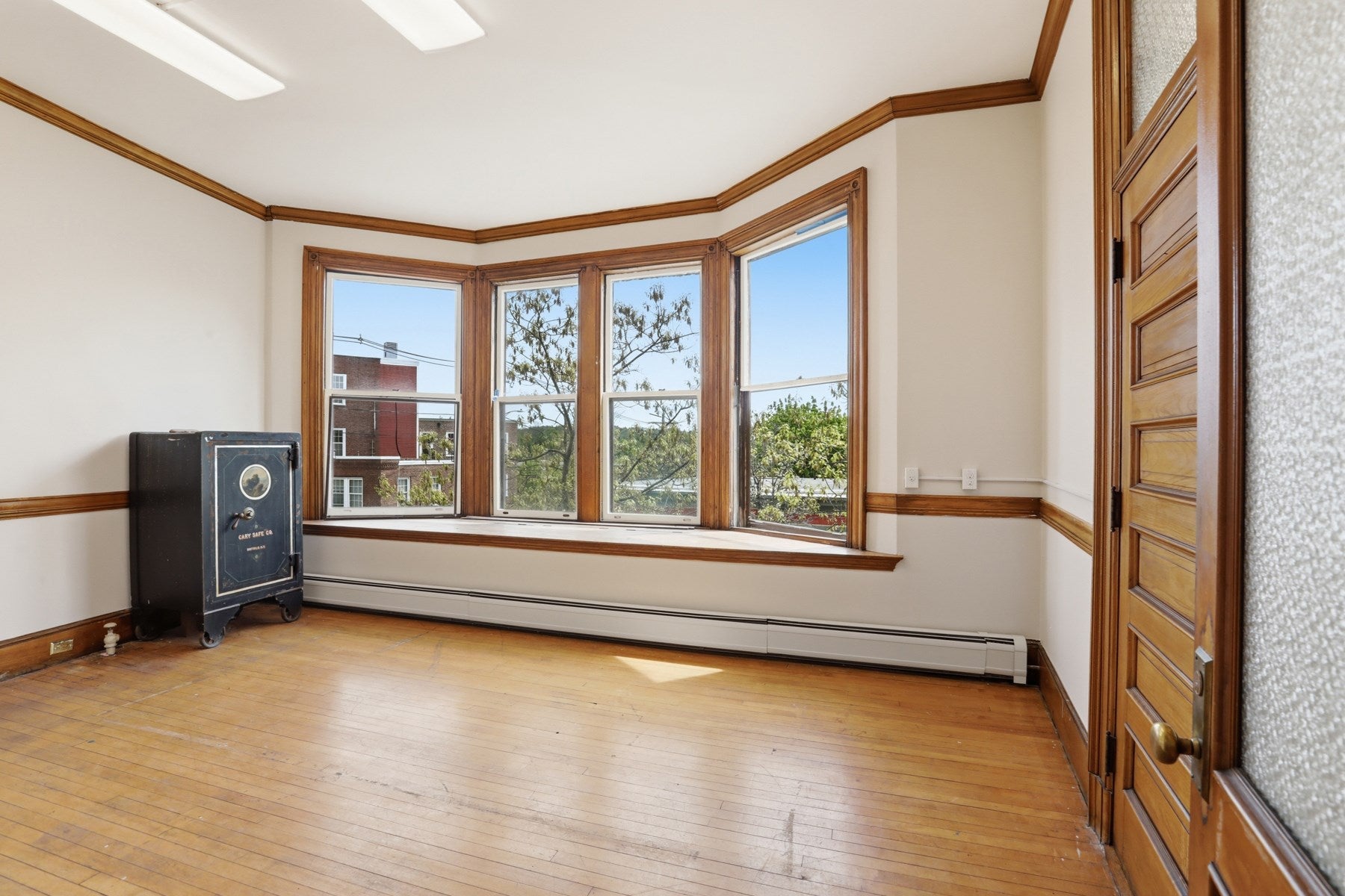 45 Main St 5