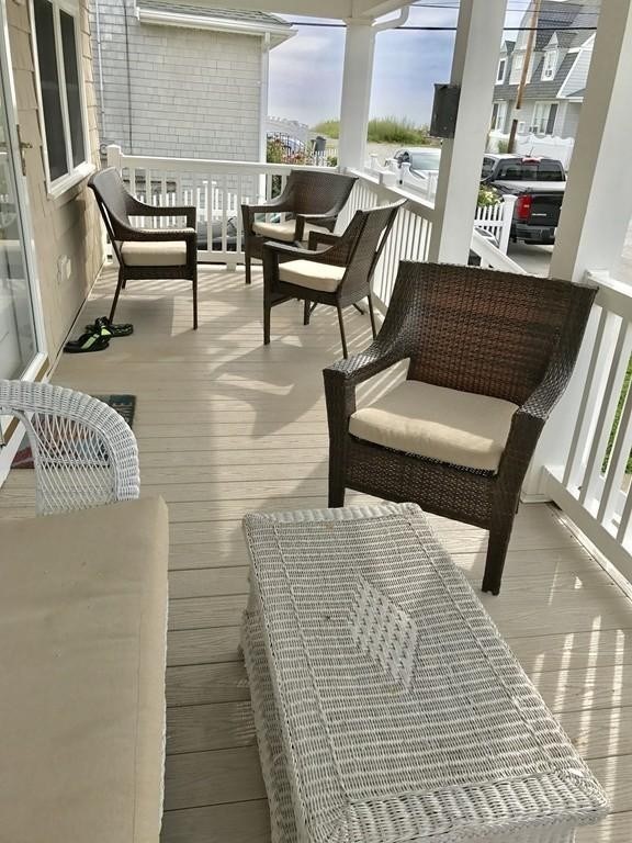 37 R Street Winter Rental nov to june