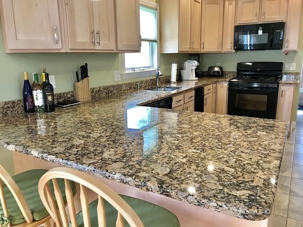 37 R Street Winter Rental nov to june