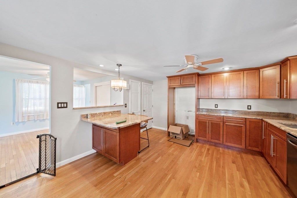 124 S River St, Marshfield, MA, 124 S River St, Marshfield, MA Photo #9