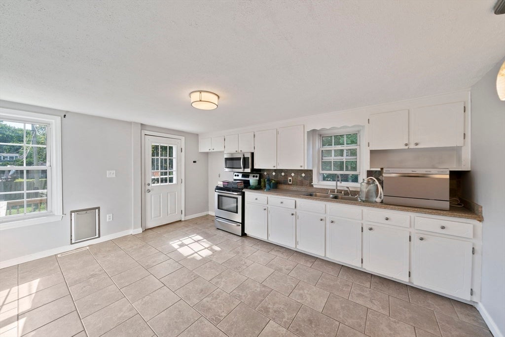 124 S River St, Marshfield, MA, 124 S River St, Marshfield, MA Photo #17