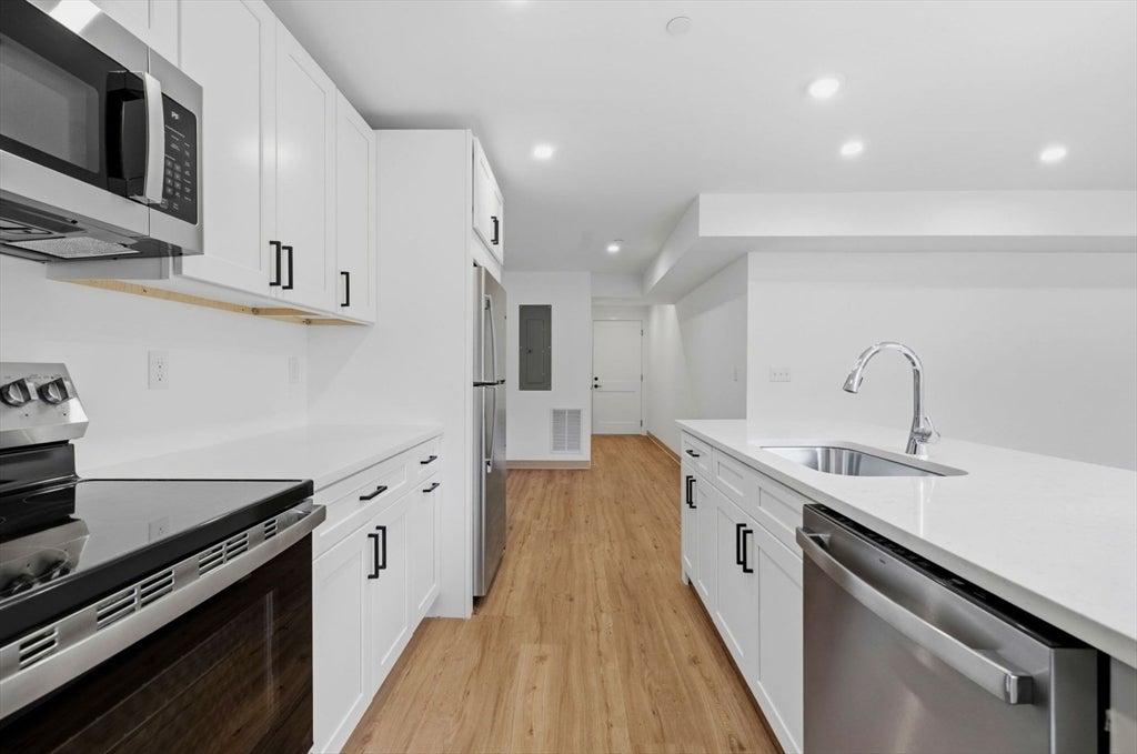 26 Union St #202, Natick, MA, 26 Union St #202, Natick, MA Photo #2