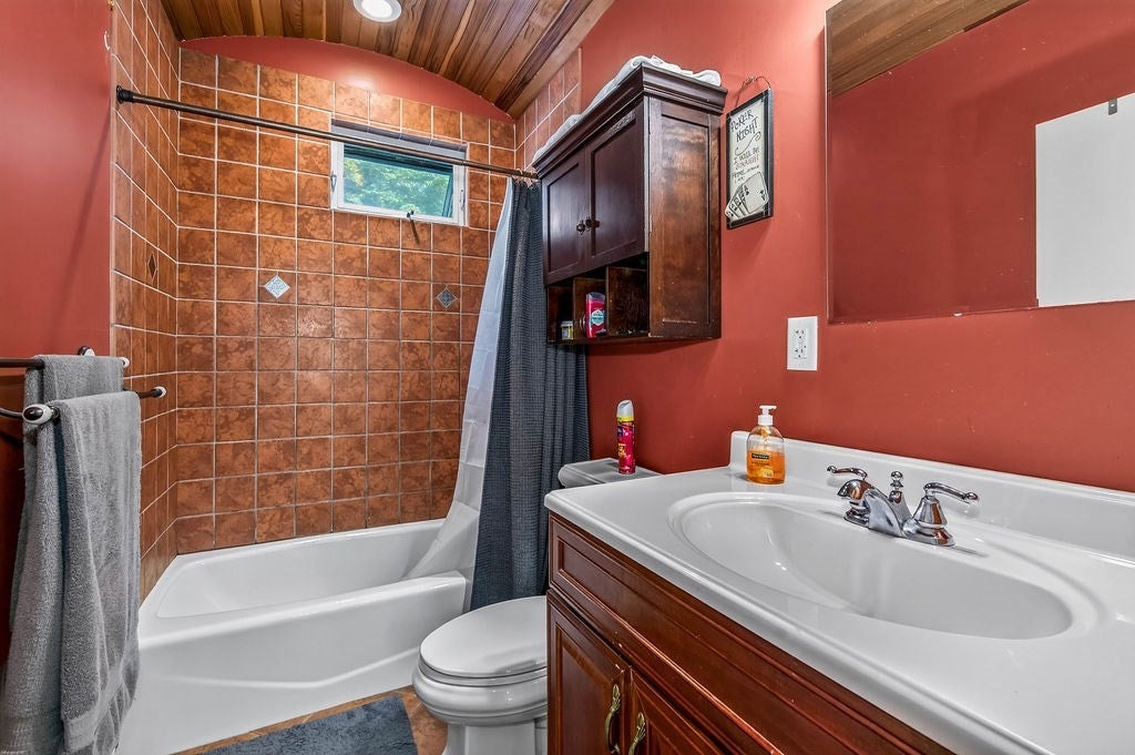 72 Elmwood Avenue, Dedham, MA, 72 Elmwood Avenue, Dedham, MA Photo #41