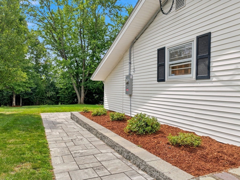 19 Champlain Dr, Hudson, MA, 19 Champlain Dr, Hudson, MA Photo #26