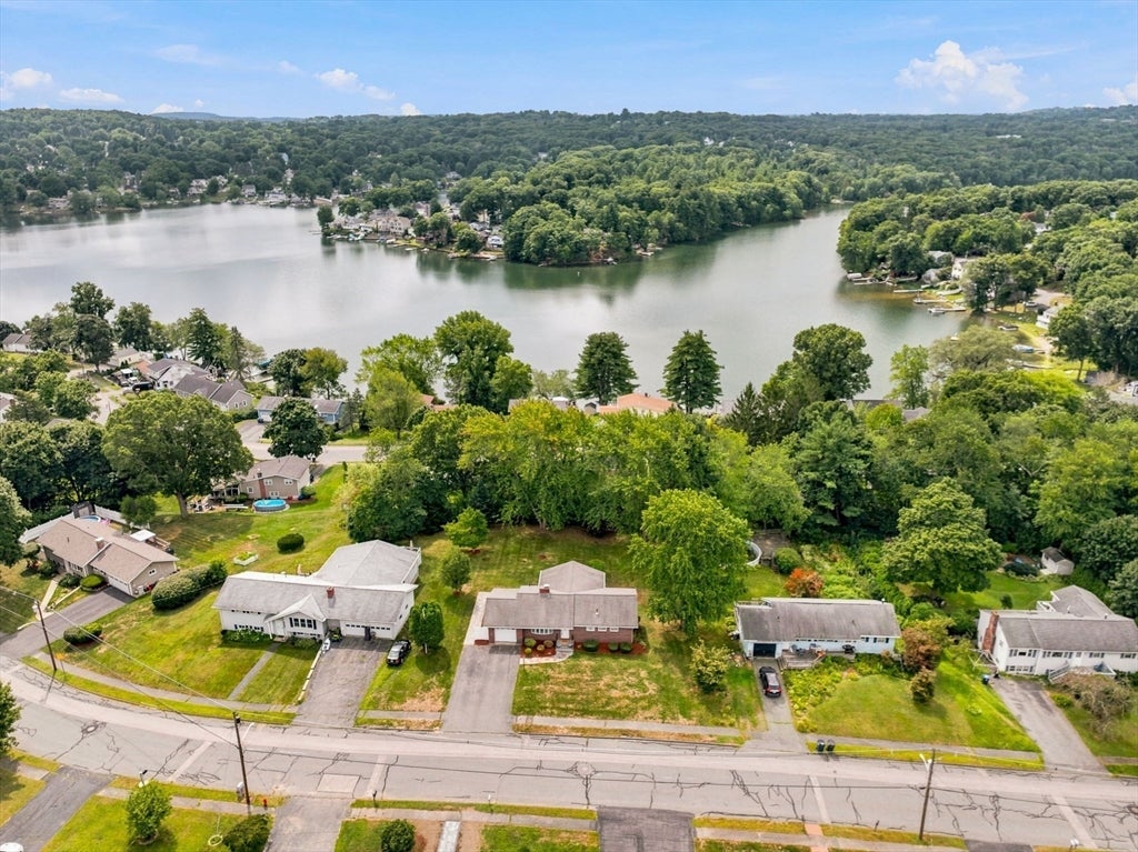 19 Champlain Dr, Hudson, MA, 19 Champlain Dr, Hudson, MA Photo #5
