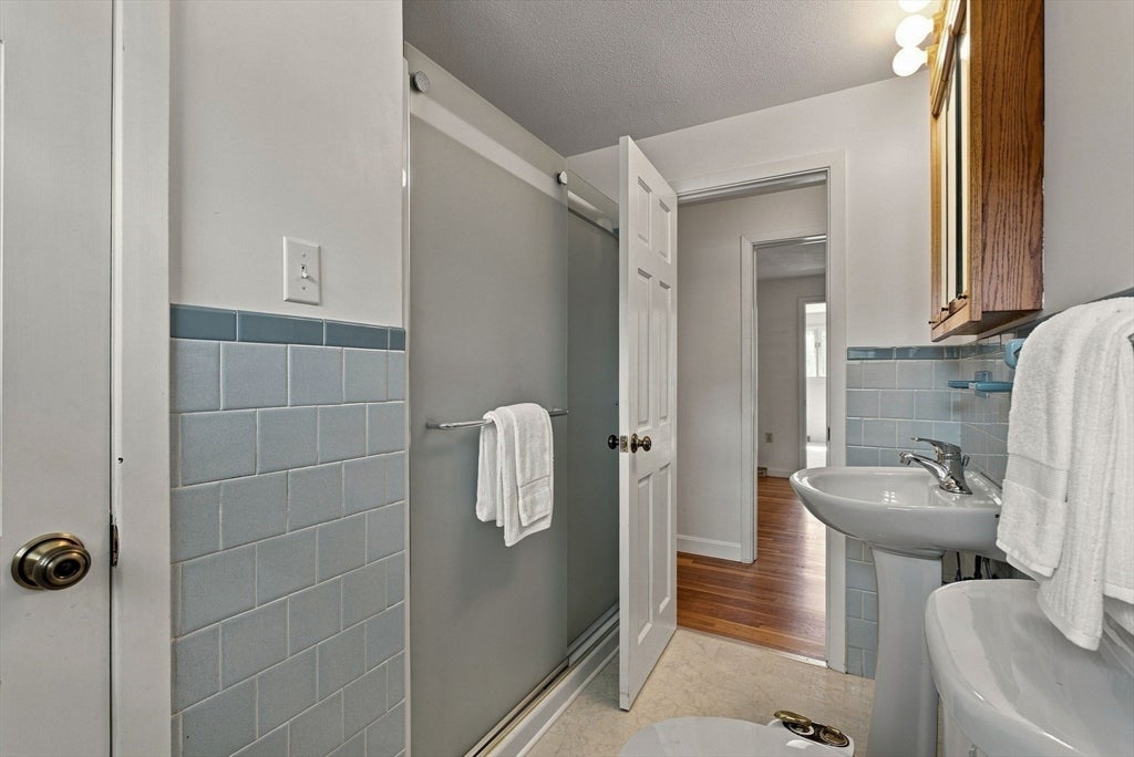 19 Champlain Dr, Hudson, MA, 19 Champlain Dr, Hudson, MA Photo #20