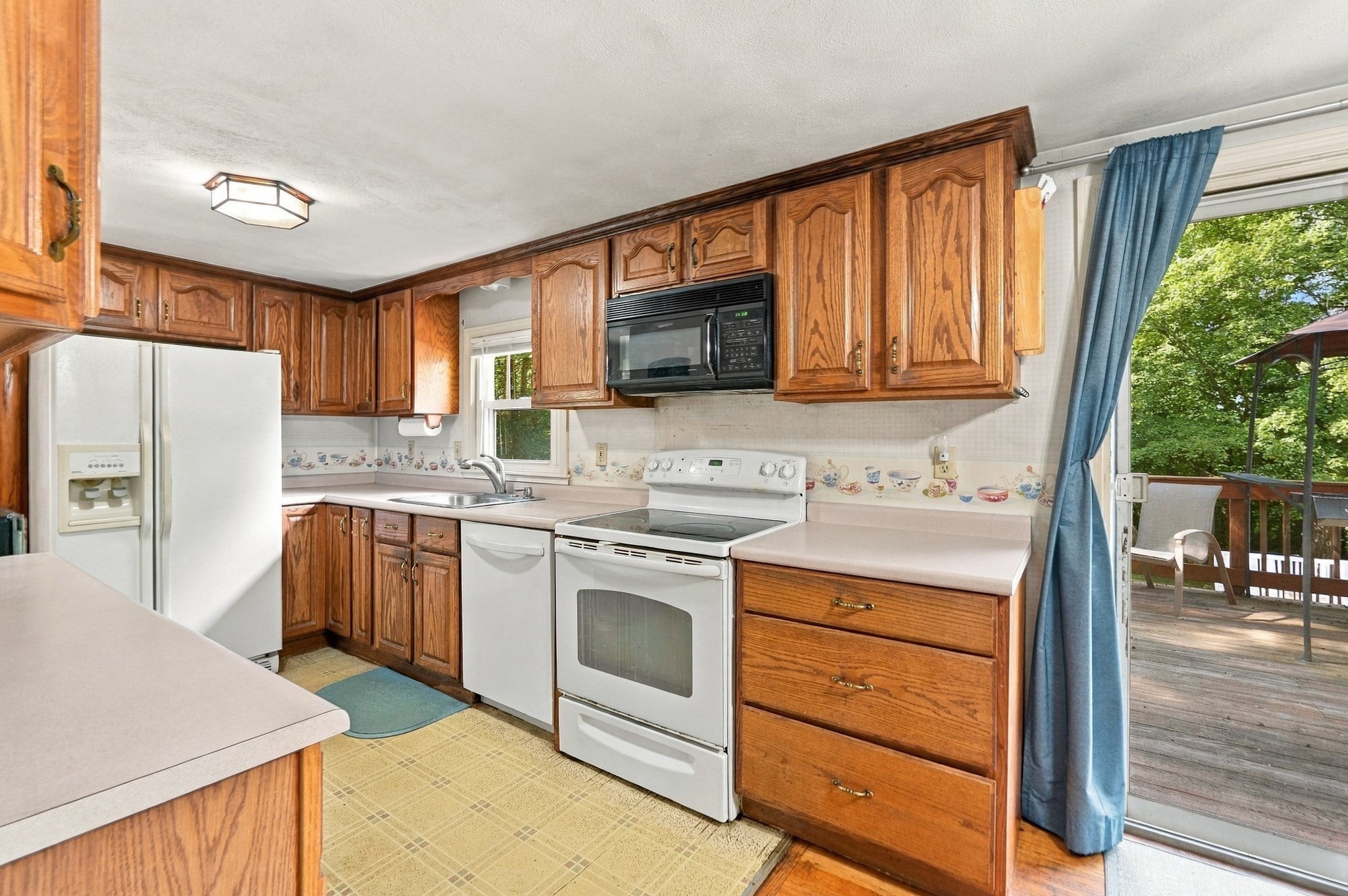27 Old Meetinghouse Road, Auburn, MA Photo #11