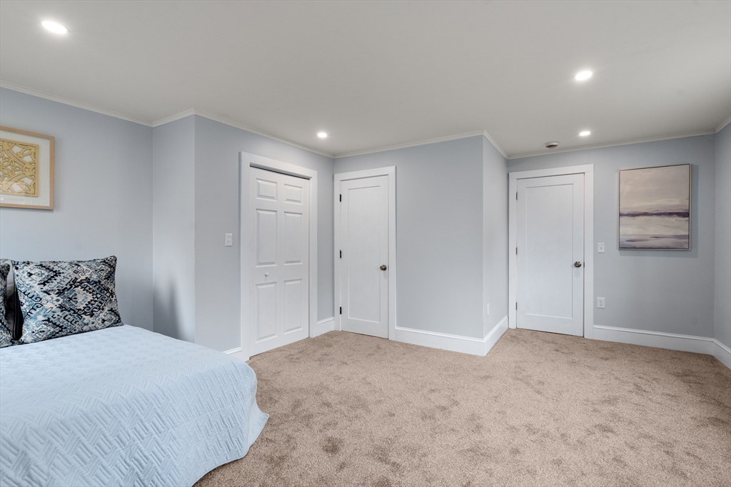 78 Pleasant St