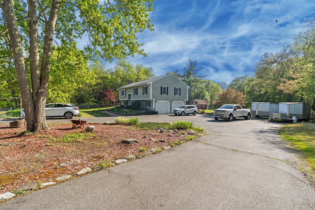 133 S Main St