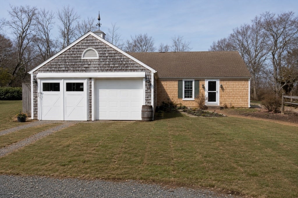 16 Shore Rd