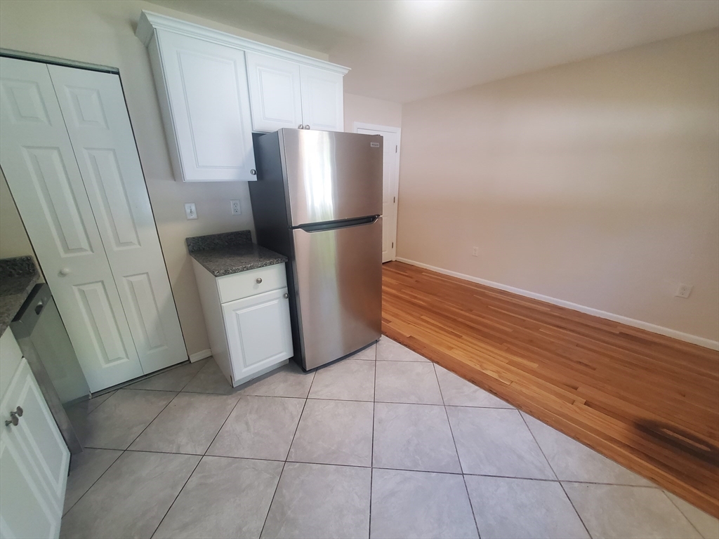 174 Pine Street 27