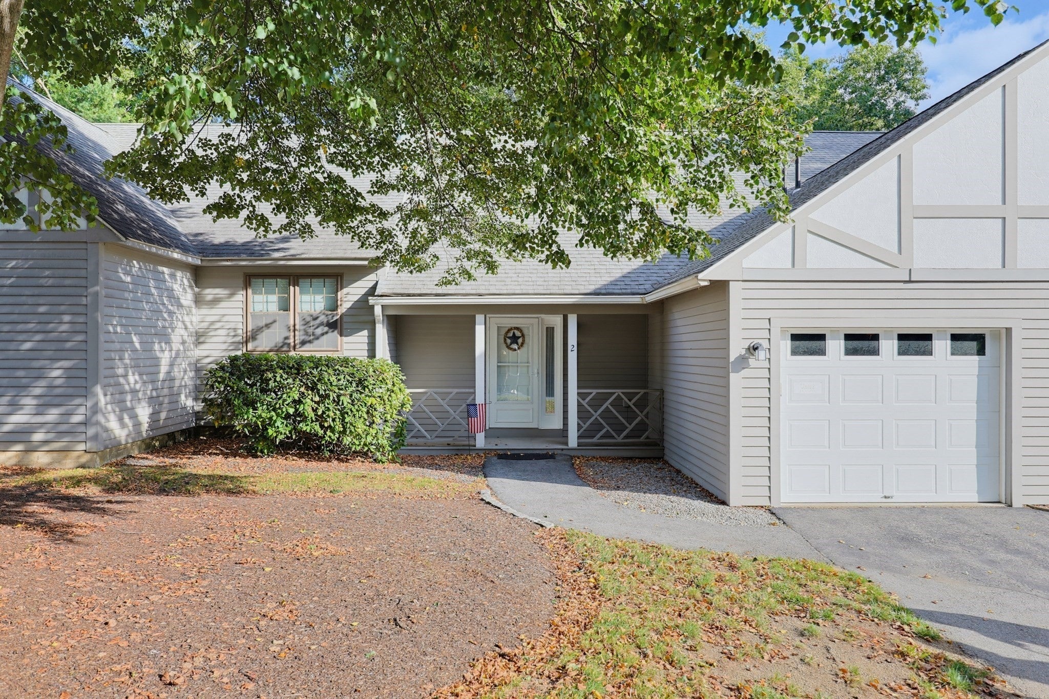 Photo of 1 Victoria Drive, Auburn, MA