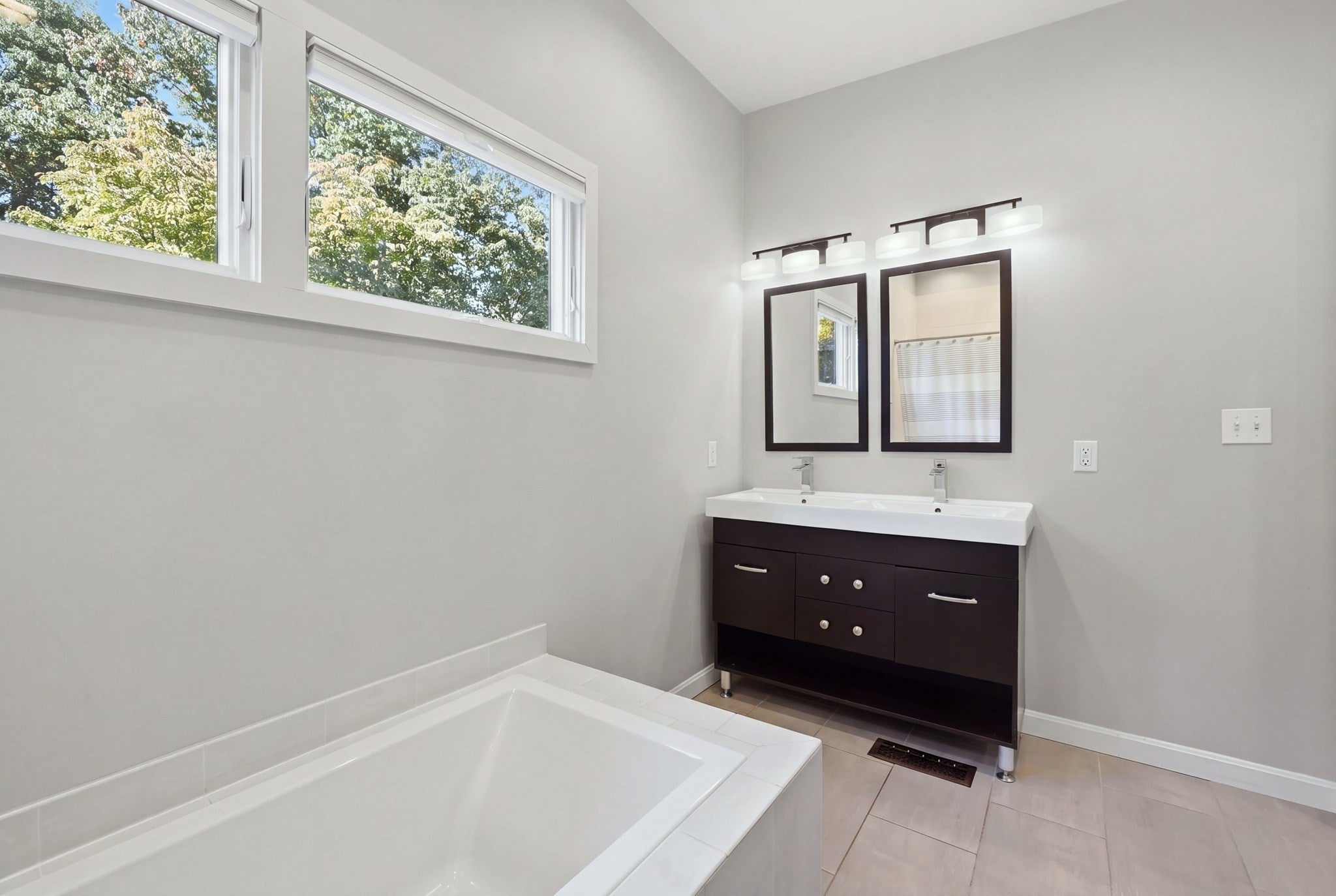 11 Forest Hill Dr, Worcester, MA, 11 Forest Hill Dr, Worcester, MA Photo #15