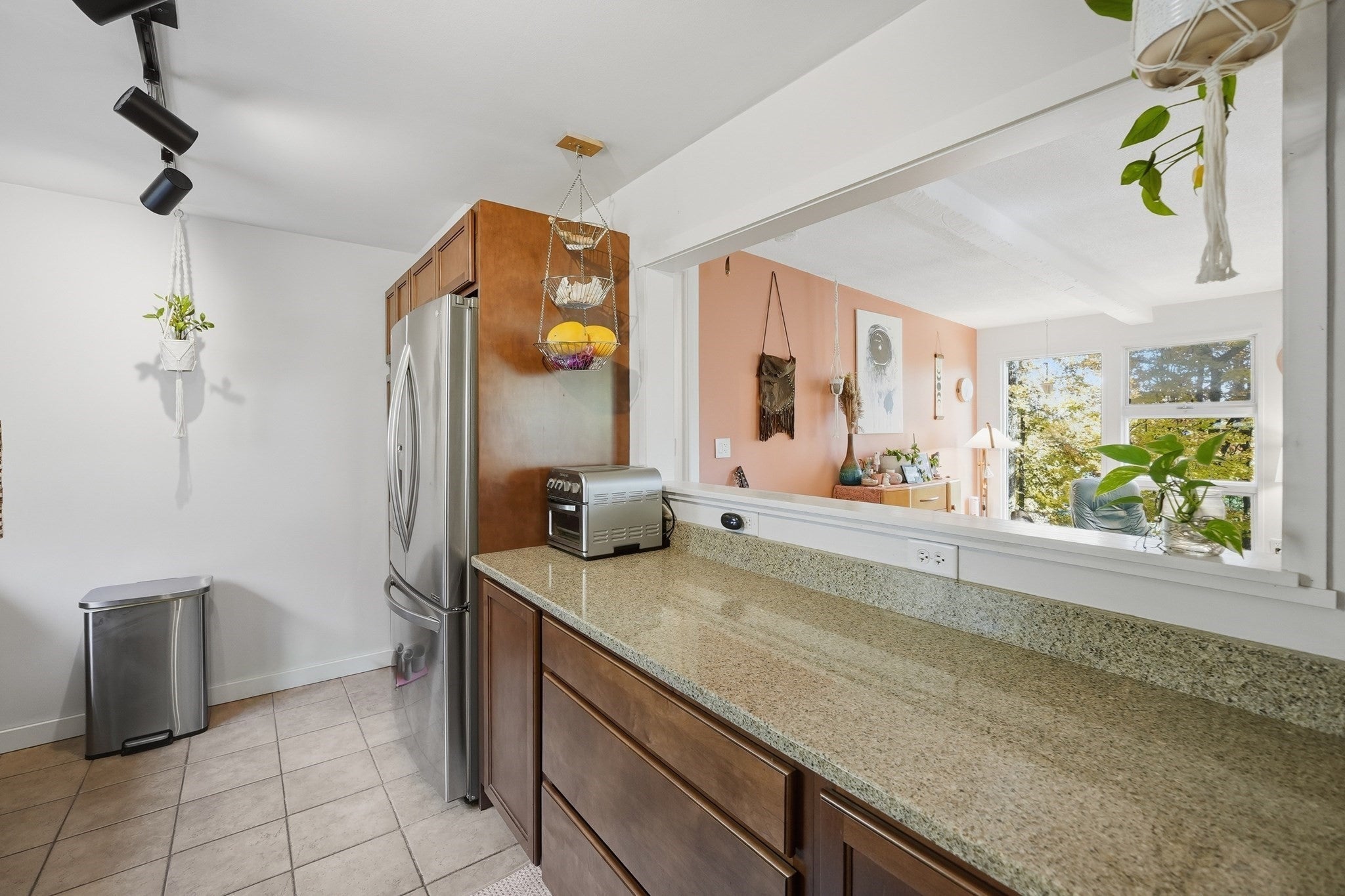 11 Forest Hill Dr