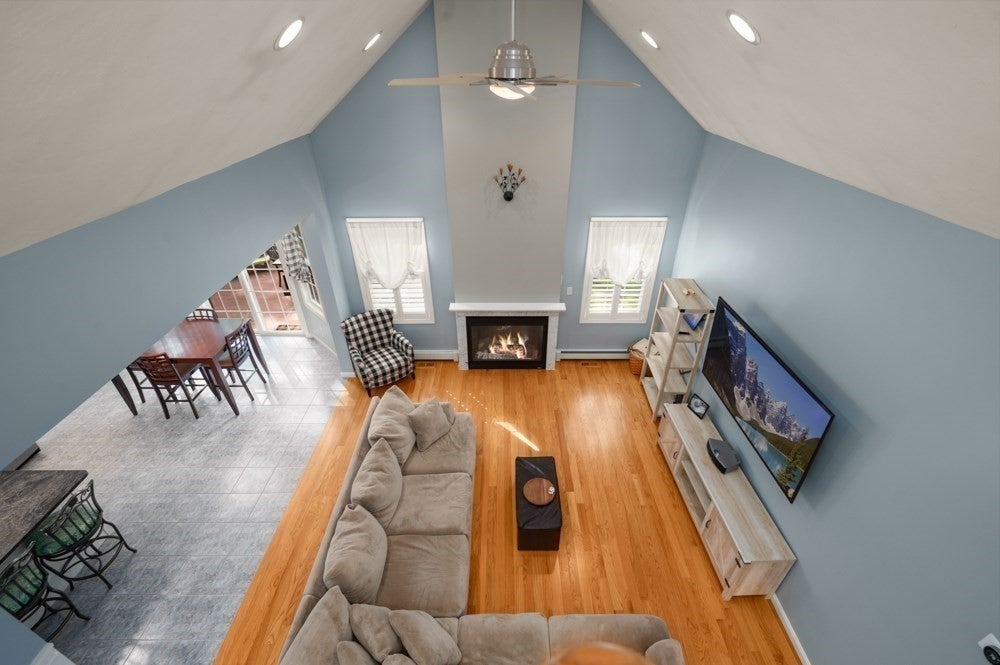 10 Valley Rd, Danvers, MA Photo #30