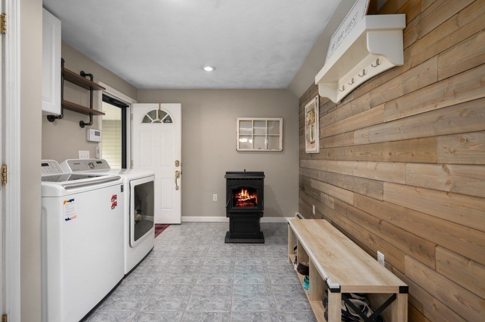 10 Valley Rd, Danvers, MA Photo #34