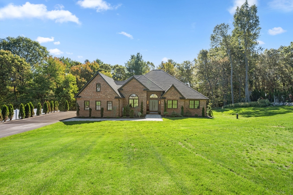 70 Colonial Dr
