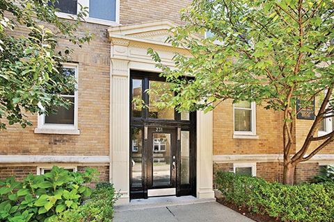 Photo of 231 Freeman Street #1, Brookline, MA 02446 (MLS # 73511525)