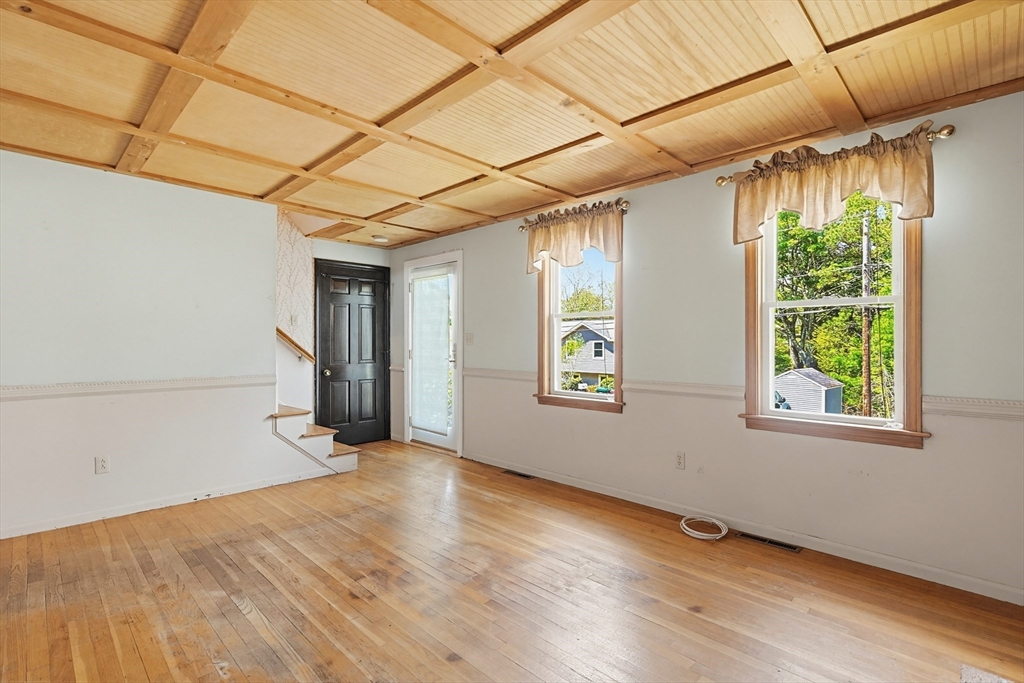 20 Worrall Rd, Plymouth, MA Photo #7