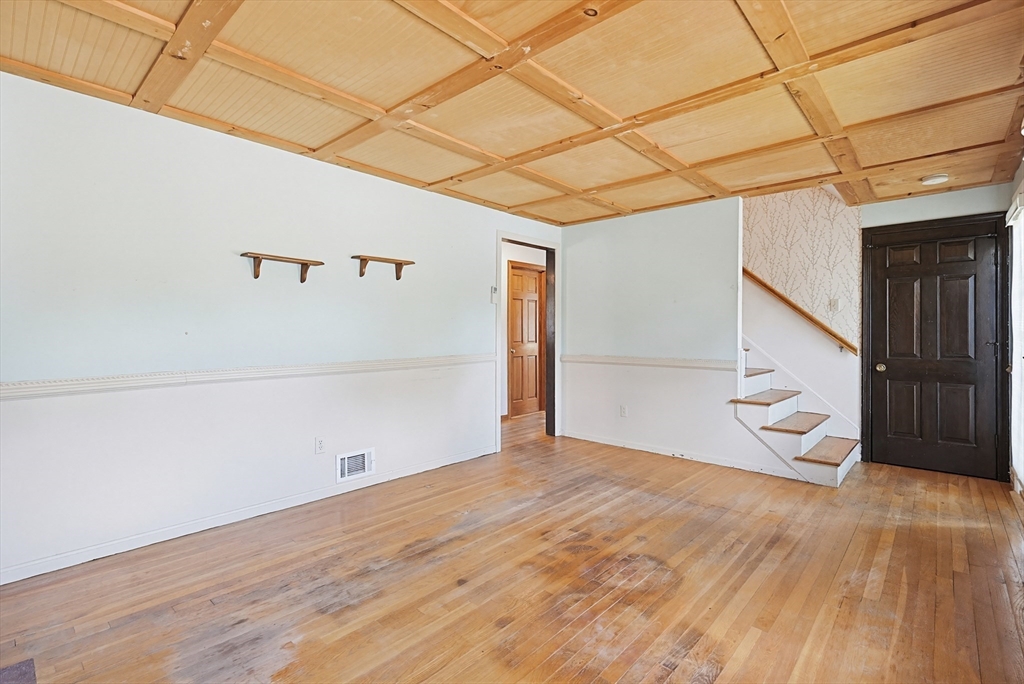 20 Worrall Rd, Plymouth, MA Photo #8