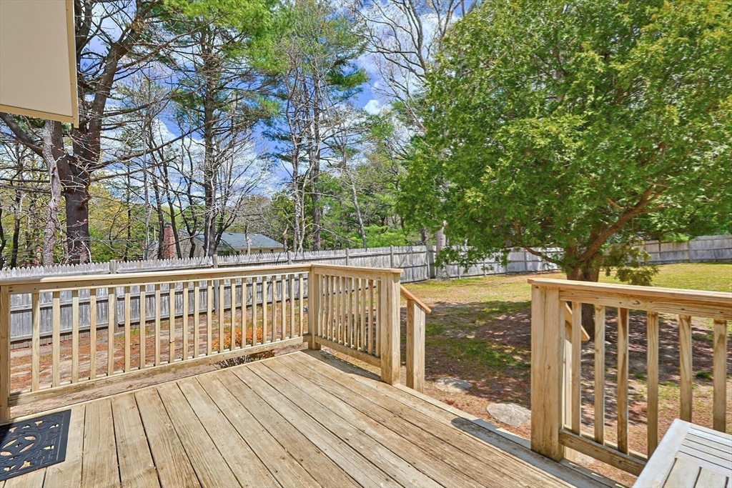 20 Worrall Rd, Plymouth, MA Photo #25