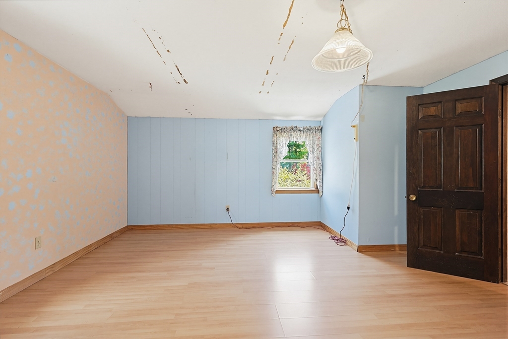 20 Worrall Rd, Plymouth, MA Photo #13