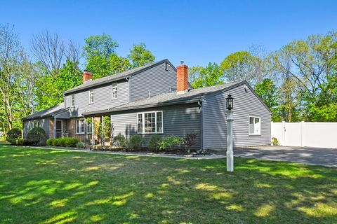 11 Fern Ave Amesbury MA 01913