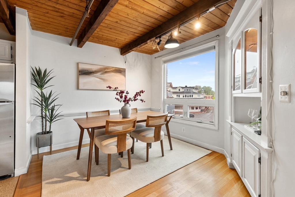 80 Wharf St K3