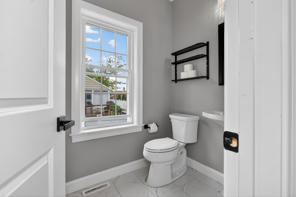 58 Sullivan St #1, Revere, MA, 58 Sullivan St #1, Revere, MA Photo #10