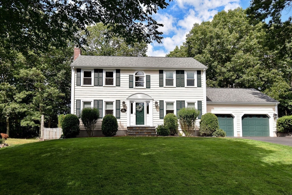 Photo 1 of 40 — 103 Laurelwood Dr, North Attleboro, MA 02760